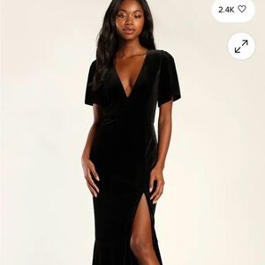 Lulu's Elegant Evenings Black Velvet Flutter Sleeve Trumpet Maxi Dress